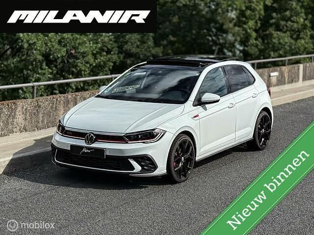 Wit Gebruikt 2023 VW Polo Beats Hatchback | € 33.945 - Afbeelding 1/4
