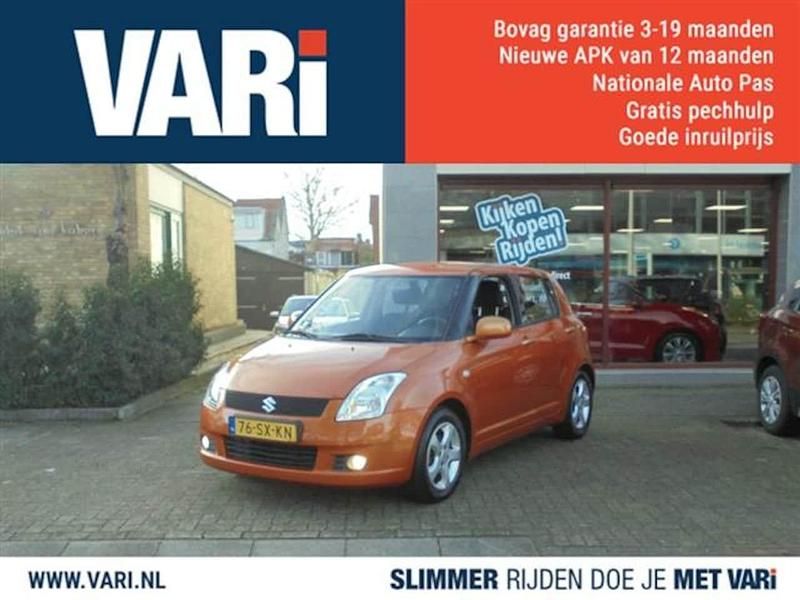 Oranje Occasion 2006 Suzuki Swift Hatchback | € 3.299 (Eerlijke prijs) - Afbeelding 1/4