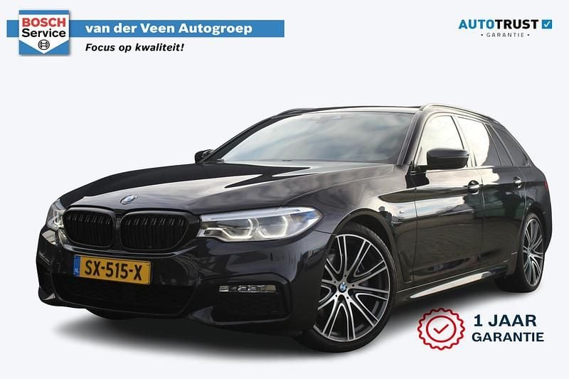 Zwart Gebruikt 2018 BMW 530 Executive Stationwagen | € 26.820 (Eerlijke prijs) - Afbeelding 1/4