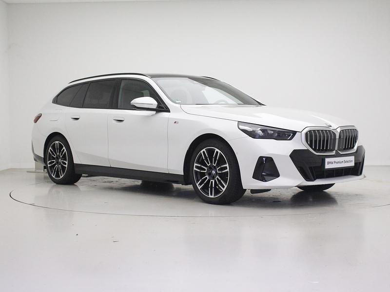 Occasion BMW 520 M Sport 190 PK (139 kW) 2024 Wit Stationwagen