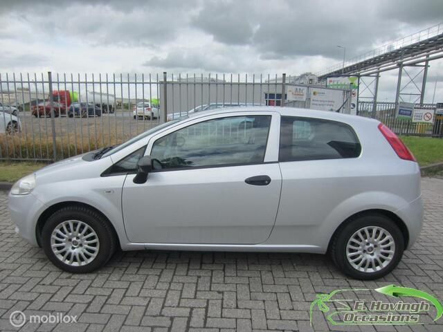 Occasion Fiat Grande Punto 84 PK (61 kW) 2011 Grijs Hatchback