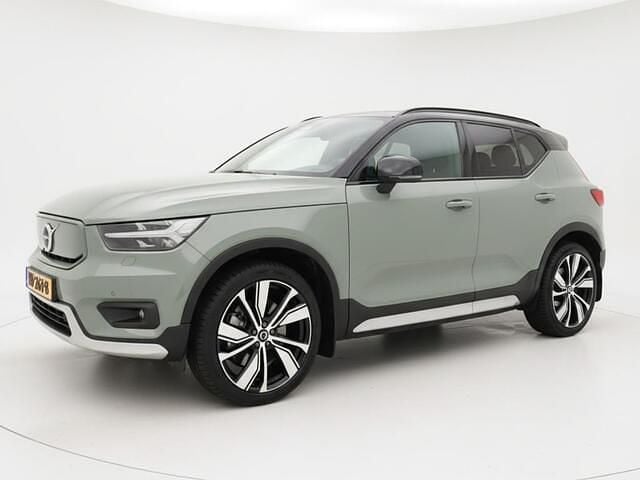 Groen (metallic) Gebruikt 2020 Volvo XC40 R-Design SUV | € 27.500 (Eerlijke prijs) - Afbeelding 1/4