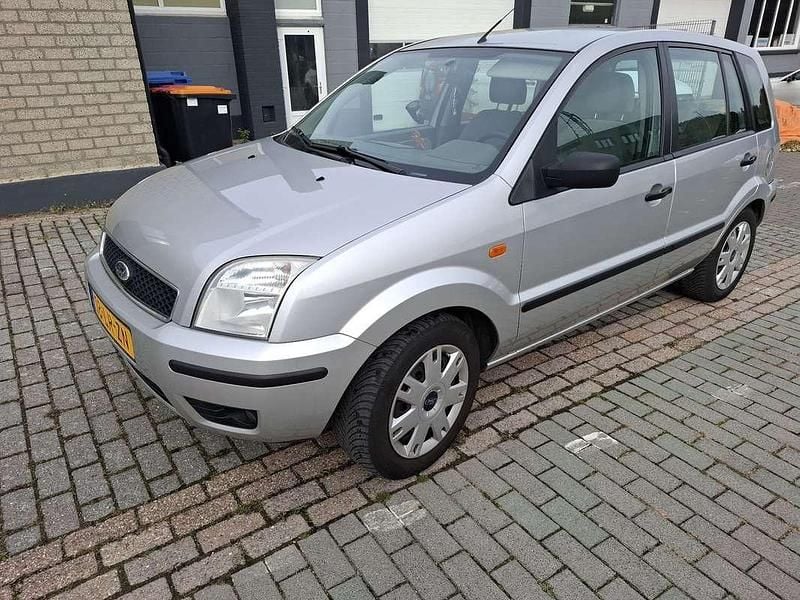 Zilver Gebruikt 2003 Ford Fusion MPV | € 1.550 (Goede deal) - Afbeelding 1/4
