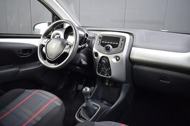 Occasion Peugeot 108 Active 69 PK (50 kW) 2016 Wit Hatchback