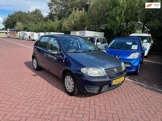 Blauw Gebruikt 2009 Fiat Punto Active Hatchback | € 1.950 (Goede deal) - Afbeelding 1/4