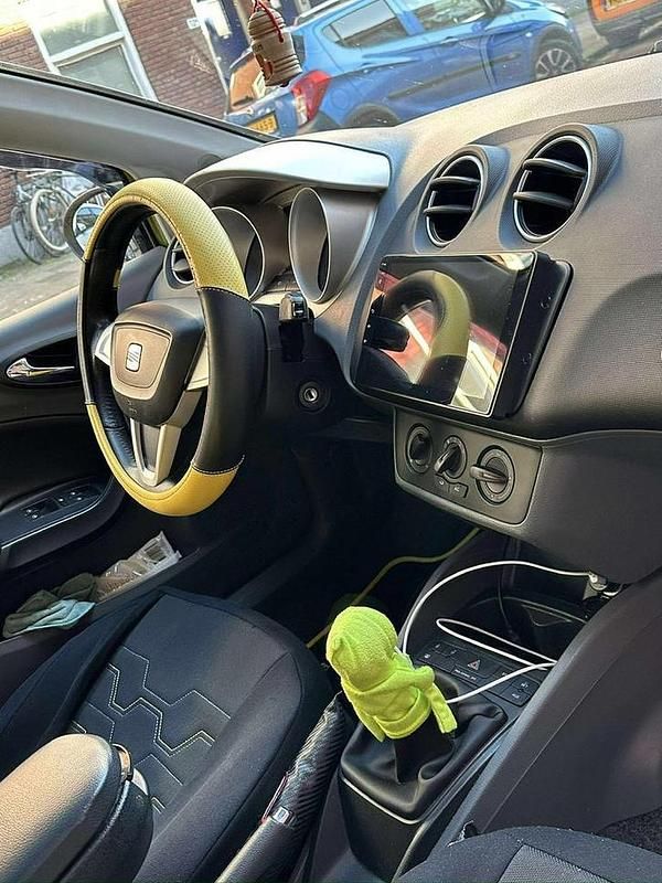 Occasion Seat Ibiza Style 86 PK (63 kW) 2008 Geel Hatchback