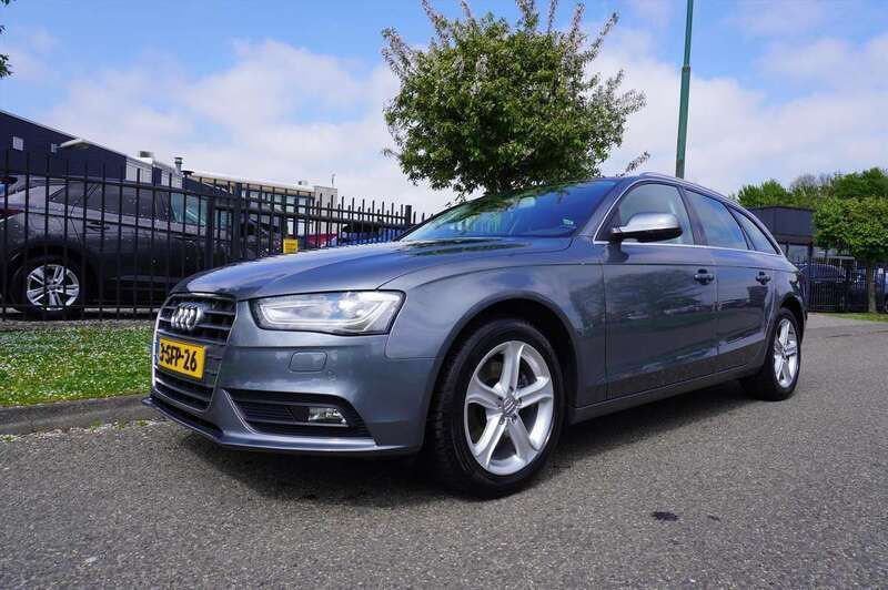 Grijs Gebruikt 2013 Audi A4 Business Stationwagen | € 9.945 (Goede deal) - Afbeelding 1/4