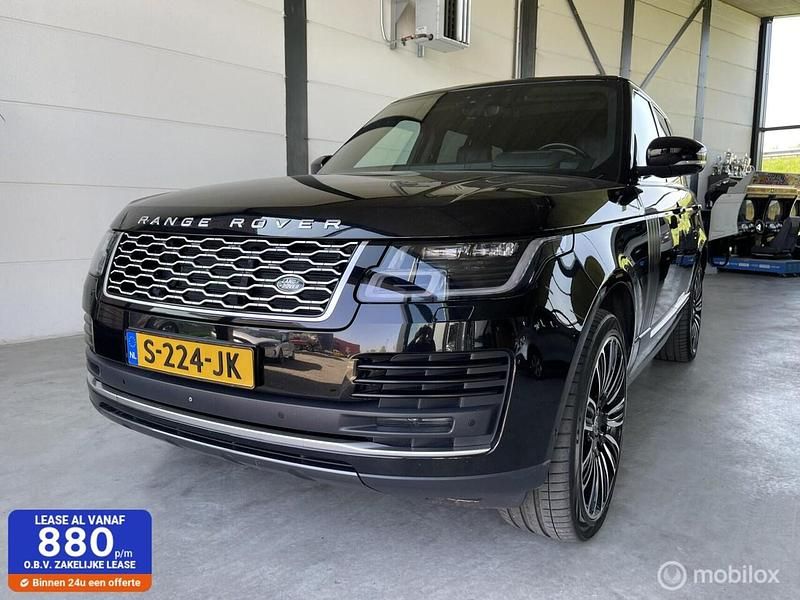 Zwart Gebruikt 2018 Land Rover Range Rover Vogue SUV | € 54.900 (Eerlijke prijs) - Afbeelding 1/4