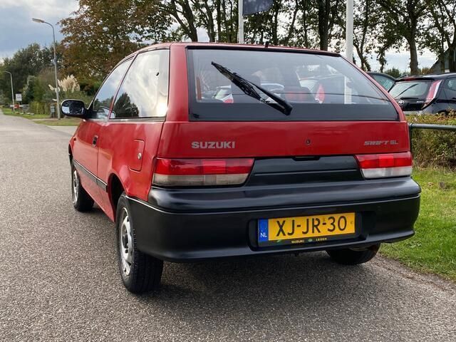 Occasion Suzuki Swift GL 53 PK (38 kW) 1998 Rood Hatchback