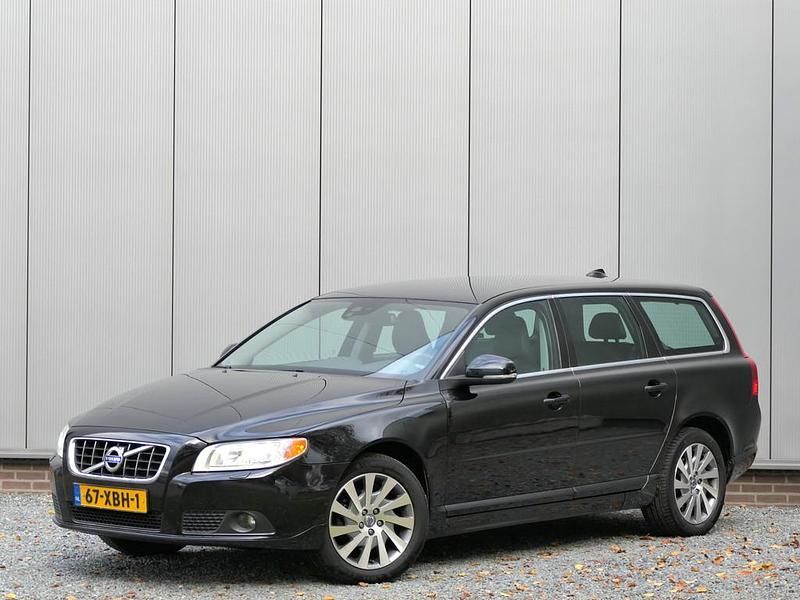 Zwart Occasion 2012 Volvo V70 Stationwagen | € 10.999 (Iets duurder) - Afbeelding 1/4