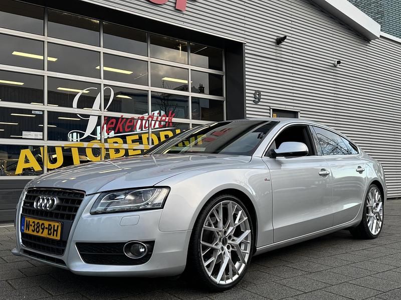 Grijs Gebruikt 2011 Audi A5 Proline Hatchback | € 10.900 (Eerlijke prijs) - Afbeelding 1/4