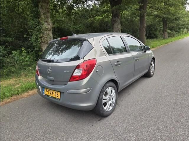 Occasion Opel Corsa Business 95 PK (69 kW) 2014 Bruin Hatchback