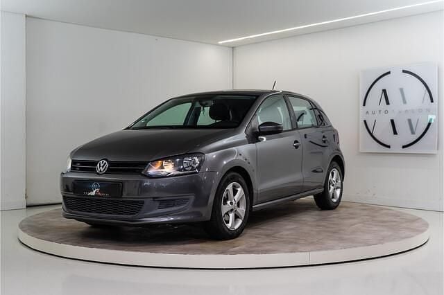 Grijs Gebruikt 2011 VW Polo Comfortline Hatchback | € 6.980 (Eerlijke prijs) - Afbeelding 1/4