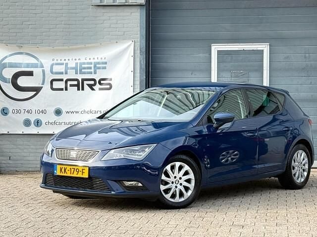 Blauw Gebruikt 2016 Seat Leon CONNECT Hatchback | € 7.995 (Goede deal) - Afbeelding 1/4