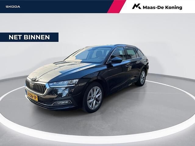 Zwart Gebruikt 2023 Skoda Octavia Business Line Stationwagen | € 24.940 (Goede deal) - Afbeelding 1/4
