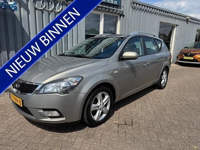 Grijs Gebruikt 2011 Kia Ceed Stationwagen | € 3.250 (Eerlijke prijs) - Afbeelding 1/4