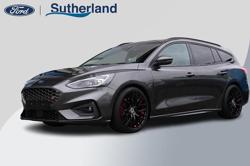 Grijs Gebruikt 2021 Ford Focus ST Stationwagen | € 31.400 (Goede deal) - Afbeelding 1/4