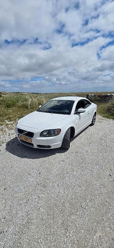 Gebruikt 2009 Volvo C70 Momentum | € 10.995 (Eerlijke prijs) - Afbeelding 1/4