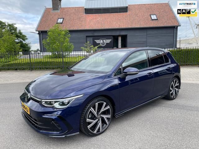 Blauw Occasion 2021 VW Golf VIII R-line Hatchback | € 21.900 (Duur) - Afbeelding 1/4