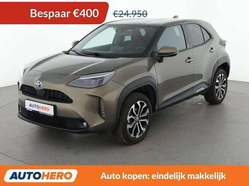 Grijs Occasion 2022 Toyota Yaris Cross Team SUV | € 24.749 (Eerlijke prijs) - Afbeelding 1/3