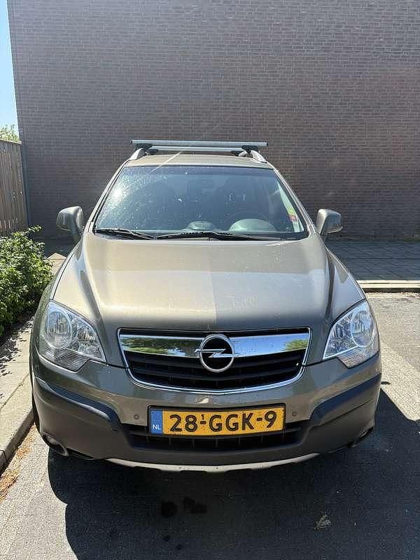 Beige Gebruikt 2008 Opel Antara Enjoy SUV | € 5.000 - Afbeelding 1/4
