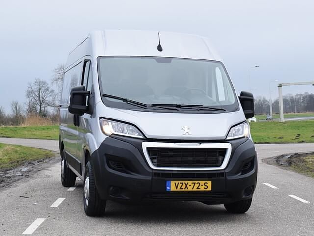 Occasion Peugeot Boxer 120 PK (88 kW) 2024 Grijs Van