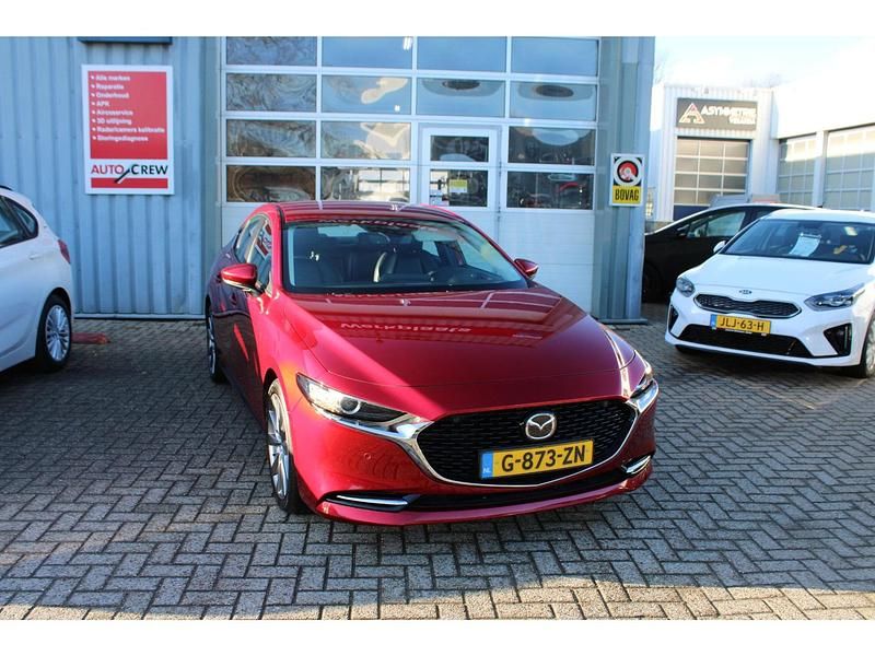 Occasion Mazda 3 Comfort 180 PK (132 kW) 2019 Rood Sedan