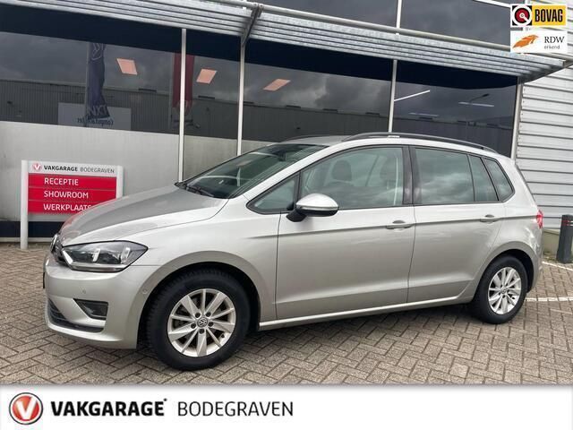 Grijs Gebruikt 2015 VW Golf Sportsvan Highline MPV | € 11.950 (Eerlijke prijs) - Afbeelding 1/4
