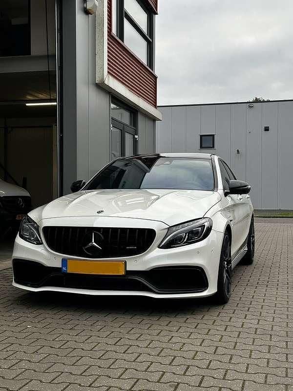Wit Gebruikt 2015 Mercedes C63 AMG AMG Sedan | € 46.000 (Iets duurder) - Afbeelding 1/4