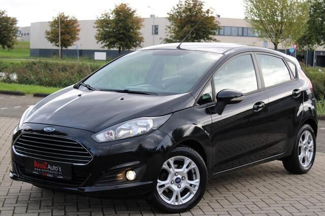 Zwart Gebruikt 2013 Ford Fiesta Style Hatchback | € 7.499 (Eerlijke prijs) - Afbeelding 1/4