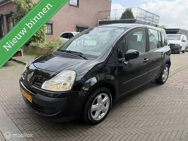 Zwart Gebruikt 2010 Renault Modus Expression MPV | € 2.299 (Eerlijke prijs) - Afbeelding 1/4
