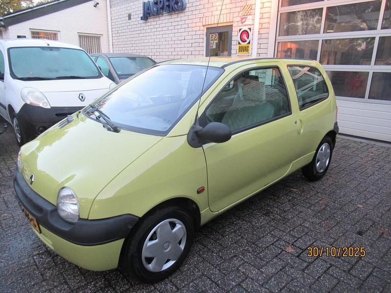 Geel Gebruikt 1999 Renault Twingo Hatchback | € 1.200 (Eerlijke prijs) - Afbeelding 1/4