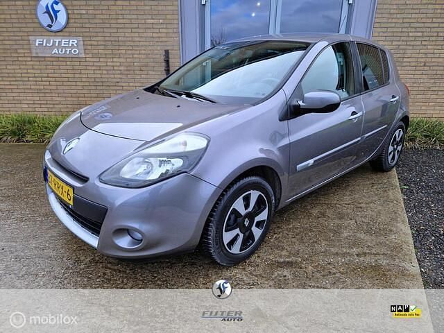 Grijs Gebruikt 2011 Renault Clio R.S. Hatchback | € 2.750 (Eerlijke prijs) - Afbeelding 1/4