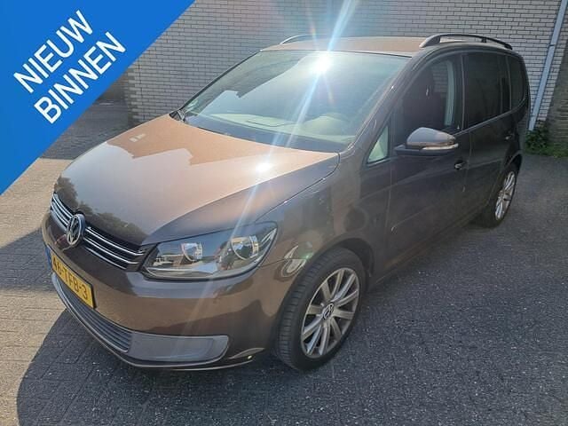 Bruin Gebruikt 2012 VW Touran Comfortline MPV | € 5.950 (Eerlijke prijs) - Afbeelding 1/4