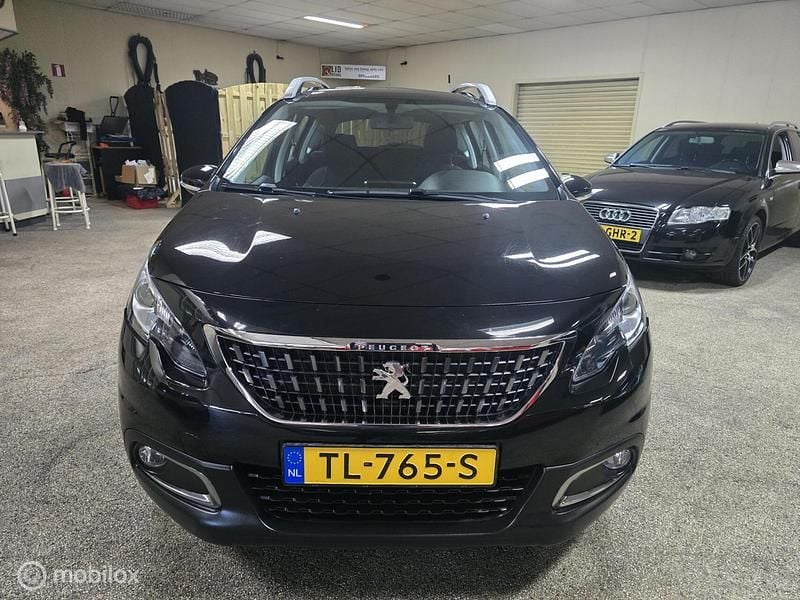 Occasion Peugeot 2008 110 PK (80 kW) 2018 Zwart SUV