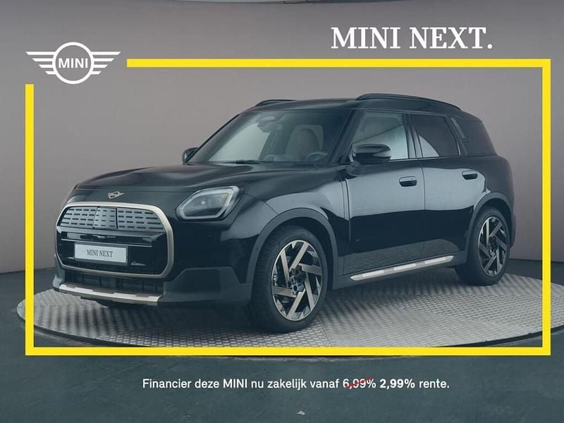 Zwart Gebruikt 2025 Mini Countryman Favoured SUV | € 43.700 (Eerlijke prijs) - Afbeelding 1/4