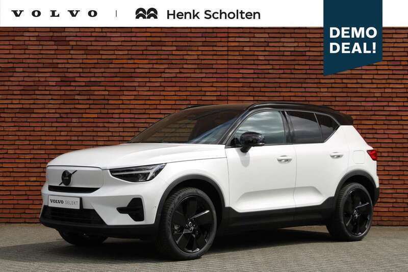 Wit Gebruikt 2025 Volvo EX40 Ultra SUV | € 58.375 (Eerlijke prijs) - Afbeelding 1/4