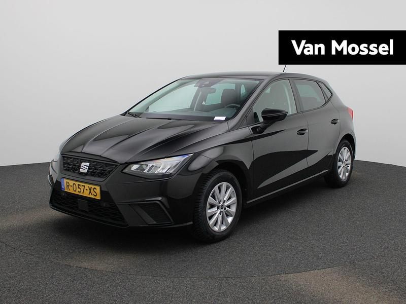 Zwart Occasion 2022 Seat Ibiza Business Hatchback | € 14.900 (Goede deal) - Afbeelding 1/4