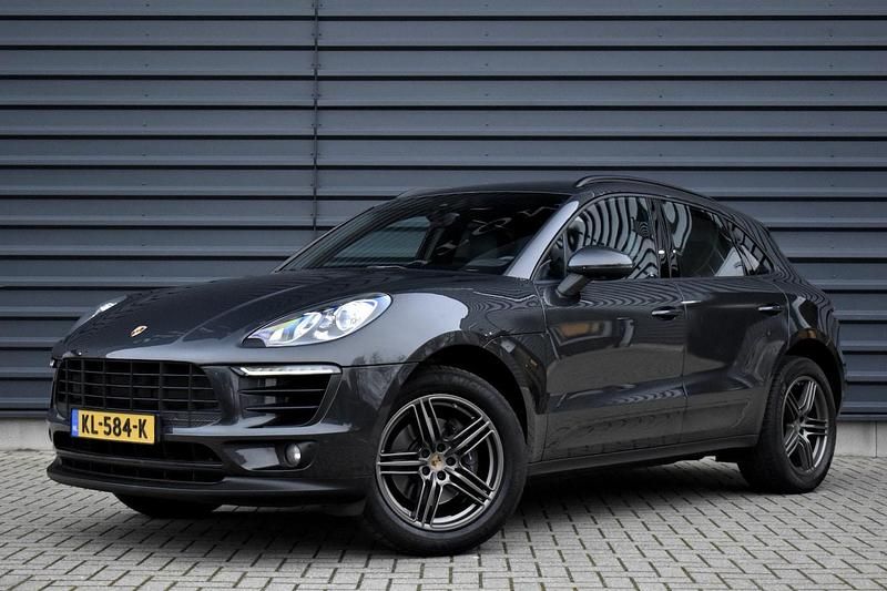 Grijs (metallic) Occasion 2016 Porsche Macan SUV | € 35.700 (Eerlijke prijs) - Afbeelding 1/4