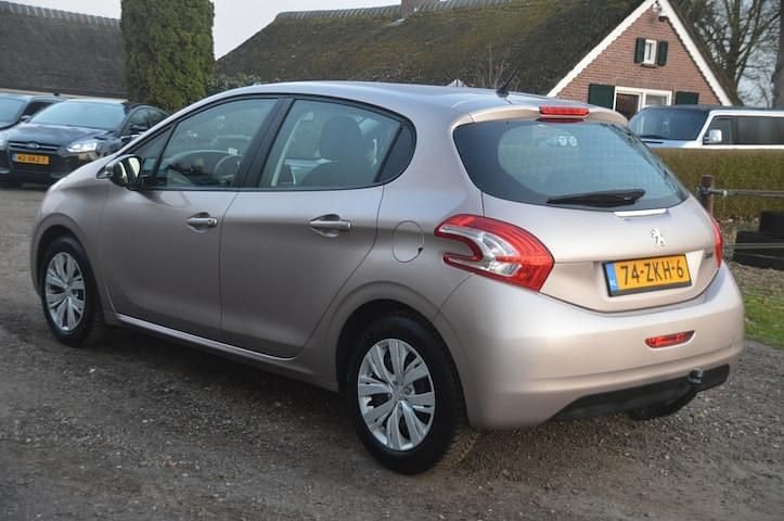 Occasion Peugeot 208 Active 68 PK (50 kW) 2013 Grijs (metallic) Hatchback