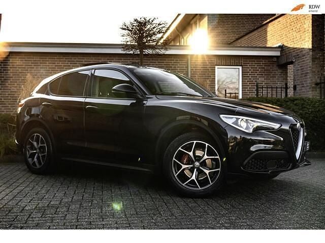 Zwart Occasion 2019 Alfa Romeo Stelvio Tech Edition SUV | € 24.950 (Super prijs) - Afbeelding 1/4