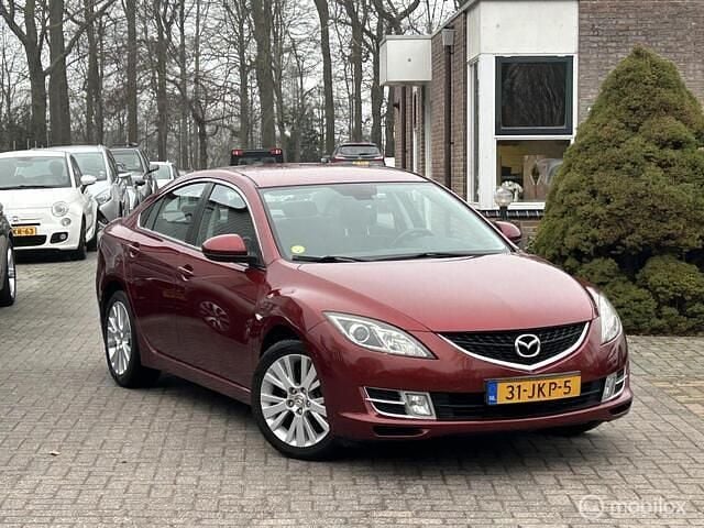 Rood (metallic) Occasion 2009 Mazda 6 Sedan | € 3.445 (Eerlijke prijs) - Afbeelding 1/4