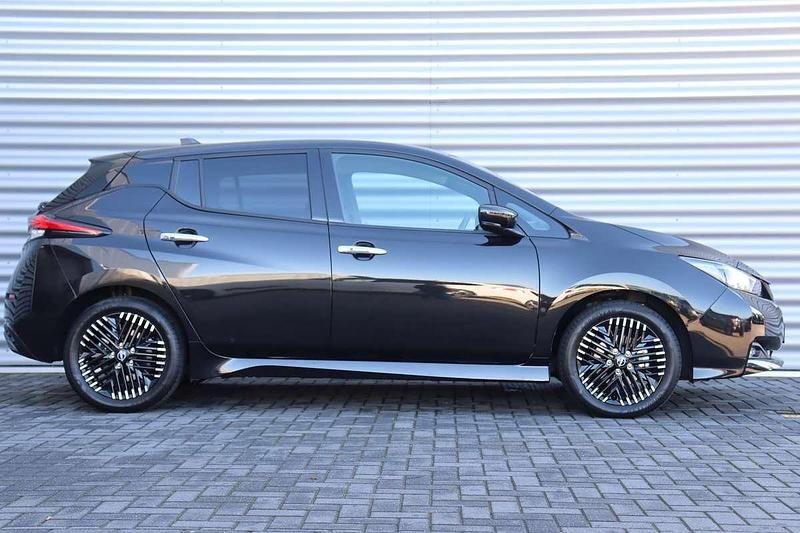 Occasion Nissan Leaf N-Connecta 110 kW (150 PK) 2024 Zwart Hatchback