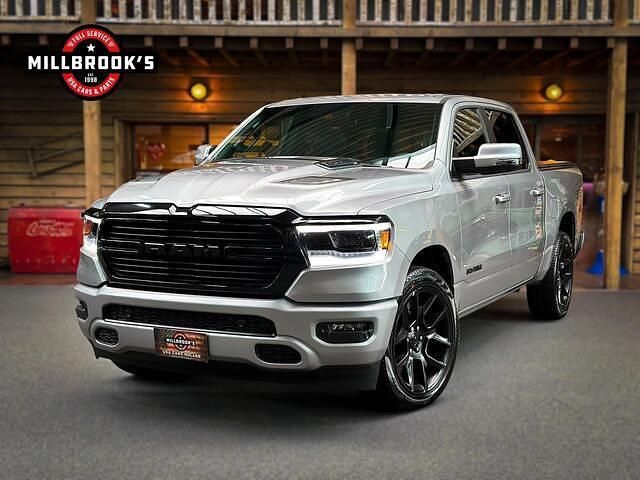 Zilver Gebruikt 2024 Dodge Ram Pickup | € 79.950 (Eerlijke prijs) - Afbeelding 1/4