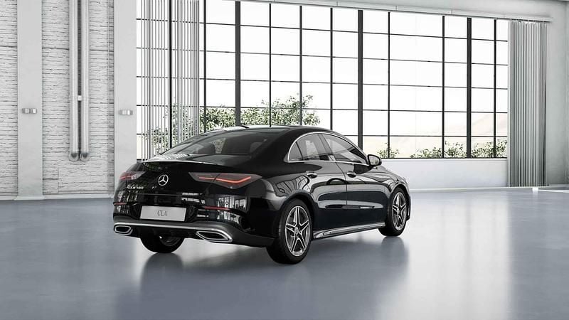 Occasion Mercedes CLA180 Edition 136 PK (100 kW) 2025 Zwart Sedan