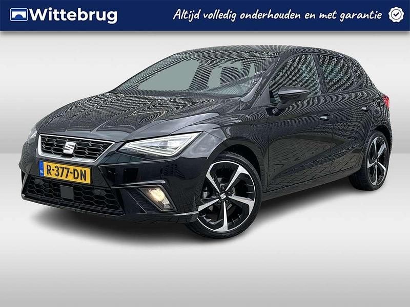 Zwart Gebruikt 2022 Seat Ibiza FR Hatchback | € 18.750 (Eerlijke prijs) - Afbeelding 1/2
