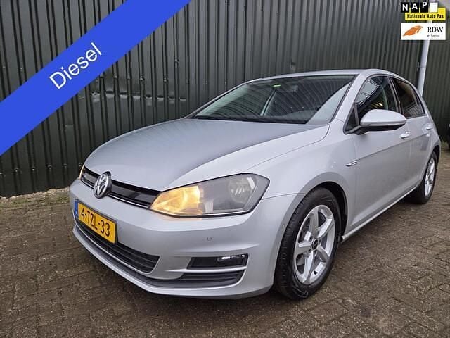 Zilver (metallic) Occasion 2014 VW Golf VII Edition Hatchback | € 7.990 (Super prijs) - Afbeelding 1/4