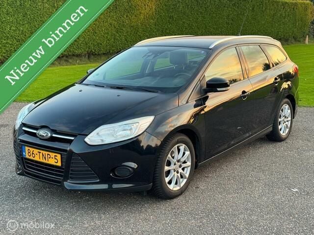 Zwart Occasion 2012 Ford Focus Titanium Stationwagen | € 2.790 (Super prijs) - Afbeelding 1/4