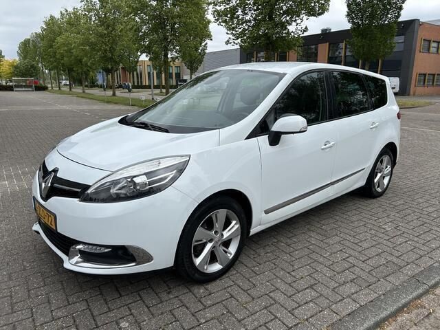 Wit Gebruikt 2012 Renault Grand Scénic III Bose Edition MPV | € 8.995 (Duur) - Afbeelding 1/4