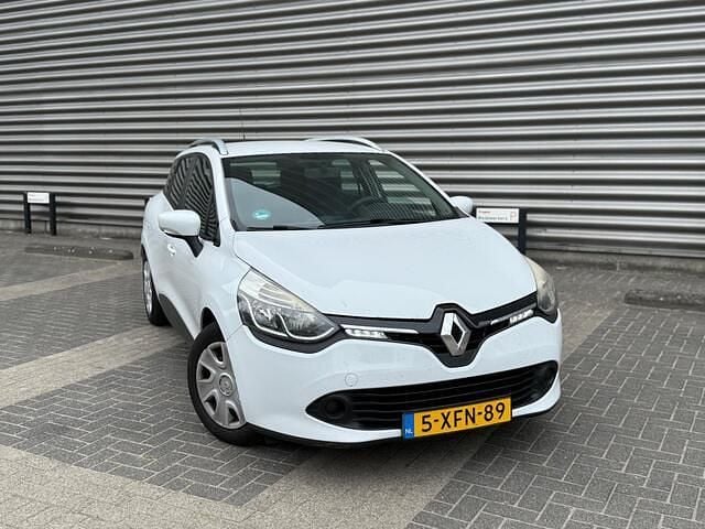 Wit Gebruikt 2014 Renault Clio GrandTour Expression Stationwagen | € 3.599 (Duur) - Afbeelding 1/4